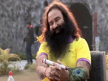 Gurmeet Ram Rahim: 4 साल में 10वीं बार जेल से बाहर आया राम रहीम